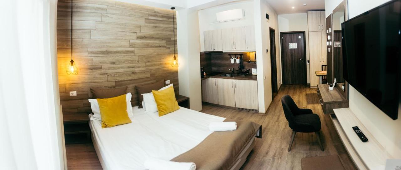 ソバタ Amethyst Bed & Breakfast エクステリア 写真